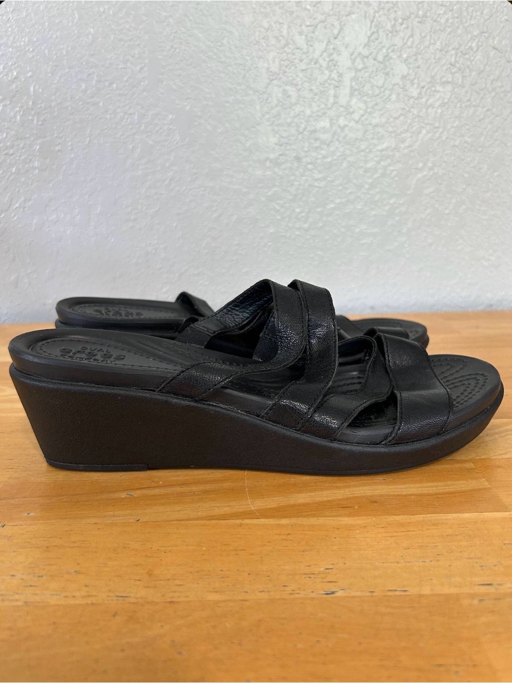 Crocs Dual Comfort Black Wedge Slide Sandals Women’s Size 8